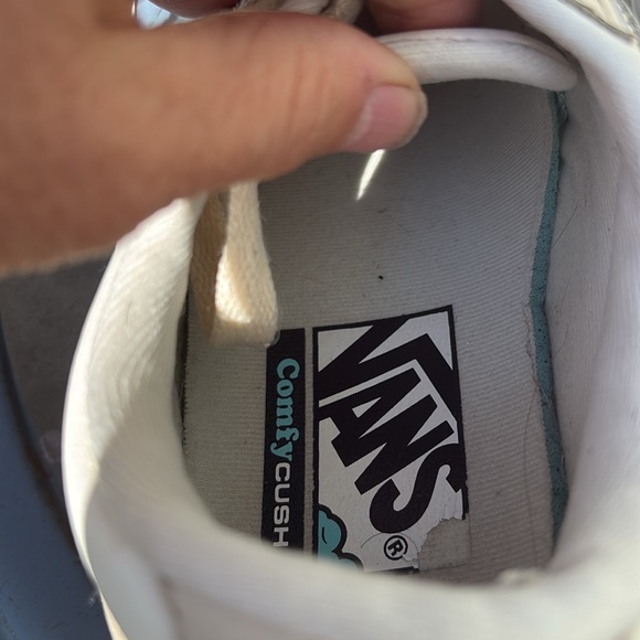 Vans Lowland sneakers with gum sole in tonal beige - Picture 6 of 8